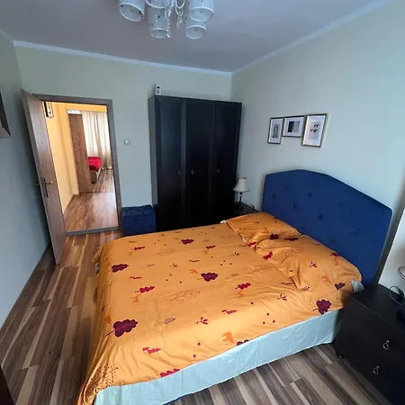 Lucky 3 Apartment *